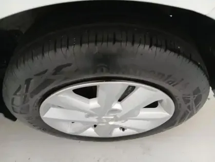 Photo 16 Dacia Sandero SCe 65 Essentiel