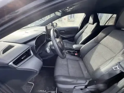 Photo 19 Toyota Corolla Hybride 1.8L 140h Design