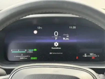 Photo 24 Toyota Corolla Hybride 1.8L 140h Design