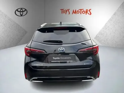 Photo 3 Toyota Corolla Hybride 1.8L 140h Design