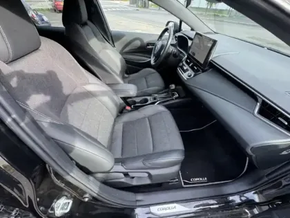 Photo 22 Toyota Corolla Hybride 1.8L 140h Design