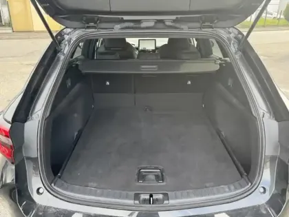 Photo 9 Toyota Corolla Hybride 1.8L 140h Design