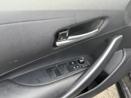 Photo 16 Toyota Corolla Hybride 1.8L 140h Design