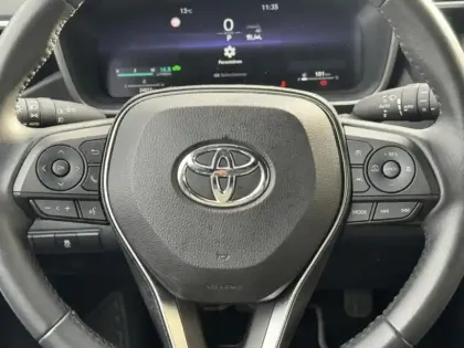 Photo 12 Toyota Corolla Hybride 1.8L 140h Design