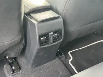 Photo 17 Toyota Corolla Hybride 1.8L 140h Design