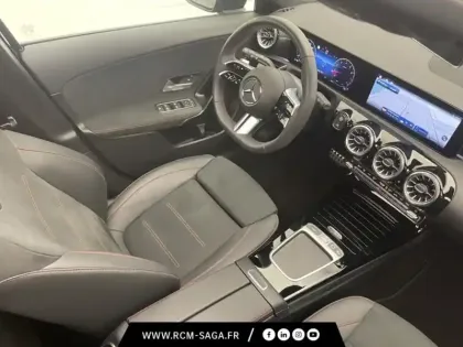 Photo 19 Mercedes Classe A 200 AMG Line