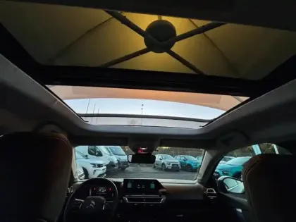 Photo 8 Citroën C4  Moteur électrique 136ch (100 kW) Shine Automatique