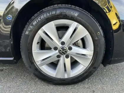 Photo 11 Volkswagen Golf  2.0 TDI SCR 150ch Life Business DSG7