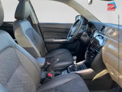 Photo 4 Suzuki Vitara  1.4 Boosterjet Hybrid 129ch Style Allgrip