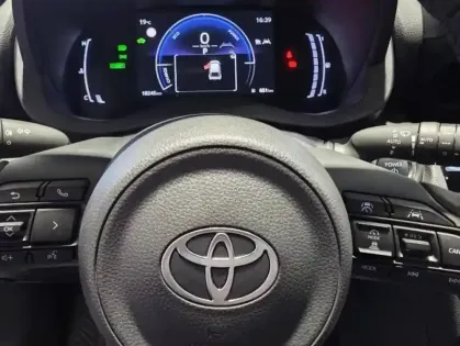 Photo 6 Toyota Yaris  Cross 116h Dynamic MC24