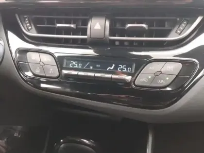 Photo 14 Toyota C-HR  122h Edition 2WD E-CVT MY20