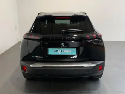 Photo 4 Peugeot 2008  e- 136ch Allure