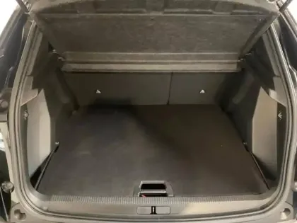 Photo 5 Peugeot 2008  e- 136ch Allure