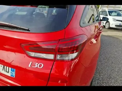 Photo 13 Hyundai I30  SW 1.0 T-GDi 120ch Hybrid 48V Creative DCT-7