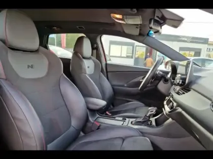 Photo 9 Hyundai I30  SW 1.0 T-GDi 120ch Hybrid 48V Creative DCT-7