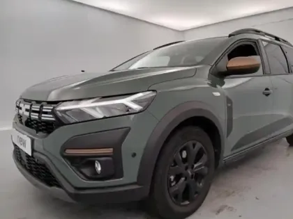 Photo 6 Dacia Jogger  1.6 hybrid 140ch Extreme 7 places -24