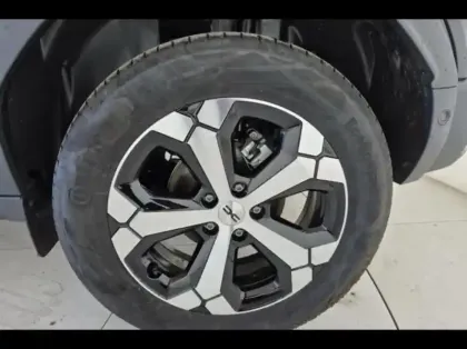 Photo 8 Dacia Duster  1.6 hybrid 140ch Journey