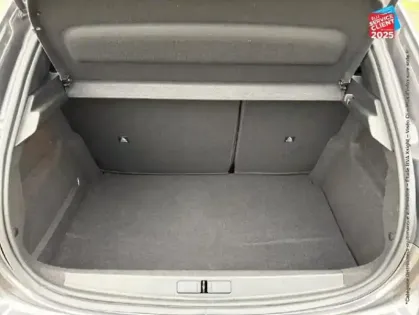 Photo 13 Peugeot 208  1.2 PureTech 100ch S/S GT Camera Carplay