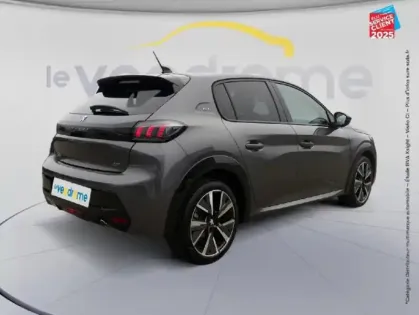 Photo 20 Peugeot 208  1.2 PureTech 100ch S/S GT Camera Carplay