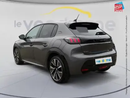 Photo 22 Peugeot 208  1.2 PureTech 100ch S/S GT Camera Carplay