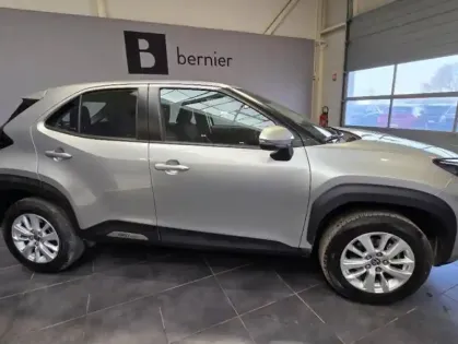 Photo 2 Toyota Yaris  Cross 116h Dynamic Business + Programme Beyond Zero Academy MY22