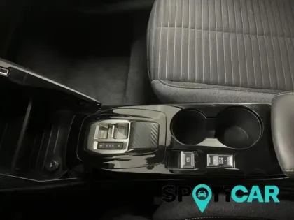 Photo 13 Peugeot 208  e- 136ch Style