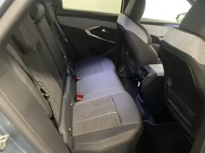 Photo 8 Peugeot 3008  1.2 Hybrid 145ch GT e-DCS6