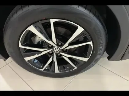 Photo 12 Toyota C-HR  1.8 Hybride 140ch Design NG23