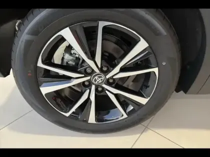 Photo 14 Toyota C-HR  1.8 Hybride 140ch Design NG23