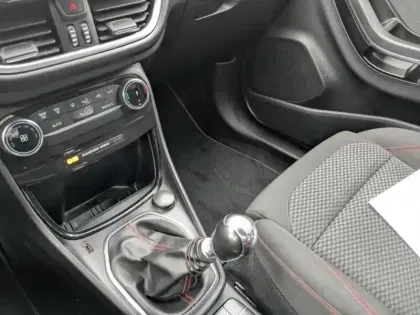 Photo 11 Ford Puma  1.0 Flexifuel 125ch S&S mHEV ST-Line Design 3