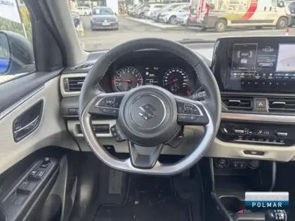 Photo 8 Suzuki Swift  1.2 Hybrid 83ch Pack