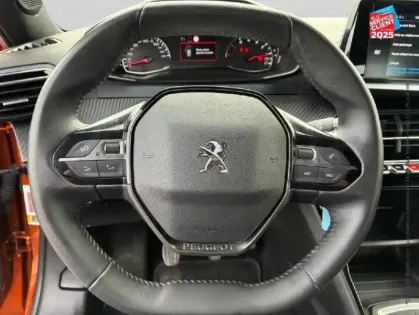 Photo 11 Peugeot 2008  1.2 PureTech 100ch S&S Active Pack
