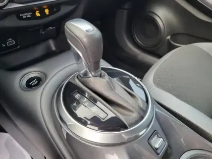 Photo 3 Nissan Juke  1.6 Hybrid 143ch Business+ 2023