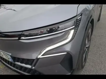 Photo 13 Renault Megane  E-Tech Electric EV60 220ch Techno super charge -C