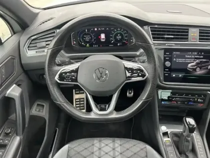 Photo 14 Volkswagen Tiguan  1.4 eHybrid 245ch R-Line DSG6