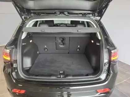 Photo 12 Jeep Compass  1.5 Turbo T4 130ch MHEV Summit 4x2 BVR7