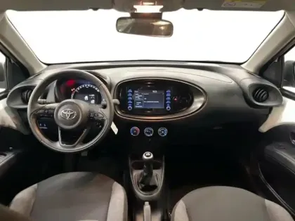 Photo 8 Toyota Aygo  X 1.0 VVT-i 72ch Dynamic