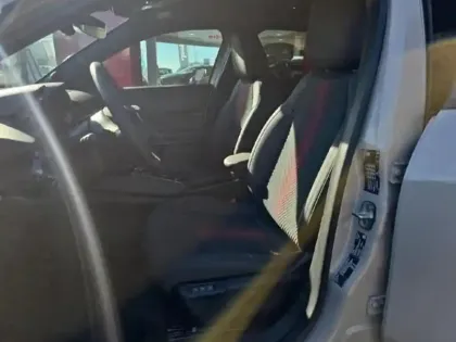 Photo 8 Alfa Romeo Junior  1.2 Ibrida 136ch Speciale DCT6