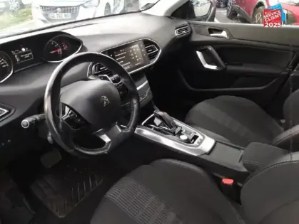 Photo 14 Peugeot 308  1.2 PURETECH 130CH E6.C S&S ALLURE EAT8