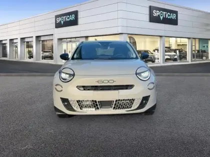 Photo 1 Fiat 600  1.2 Hybrid 136ch DCT6