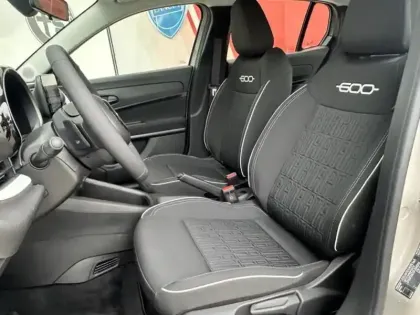 Photo 24 Fiat 600  1.2 Hybrid 136ch DCT6