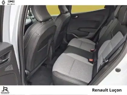 Photo 3 Renault Clio  1.6 E-Tech 145ch full hybrid Techno - 25