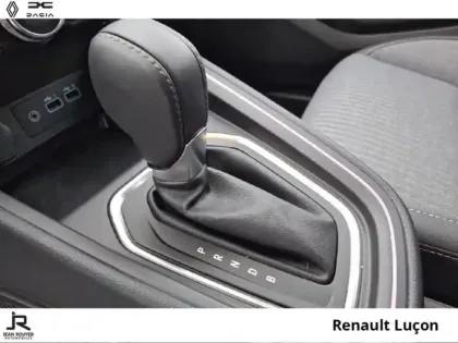 Photo 5 Renault Clio  1.6 E-Tech 145ch full hybrid Techno - 25