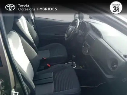 Photo 20 Toyota Yaris  100h Dynamic 5p RC19