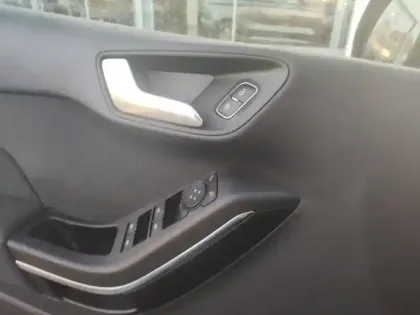 Photo 8 Ford Fiesta  1.0 Flexifuel 95ch Titanium Business 5p