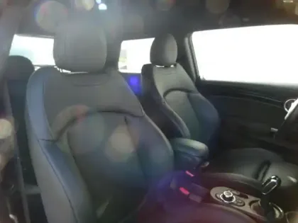 Photo 8 Mini Mini  Cooper SE 184ch  Essential BVA