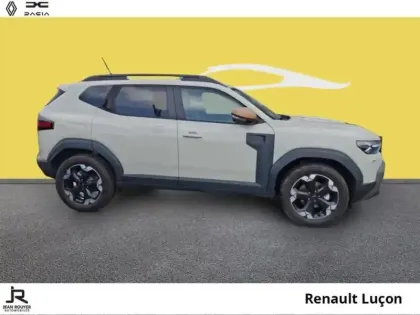 Photo 12 Dacia Duster  1.6 hybrid 140ch Extreme