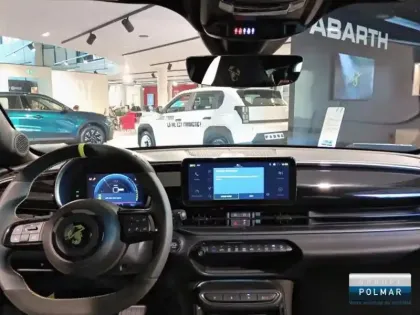 Photo 7 Abarth 600  e 240ch 54kWh Turismo