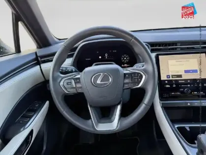 Photo 11 Lexus Lbx  1.5 136ch Elegant 2WD Sieges chauf/cuir Camera