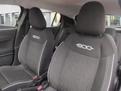 Photo 8 Fiat 600  1.2 Hybrid 136ch DCT6